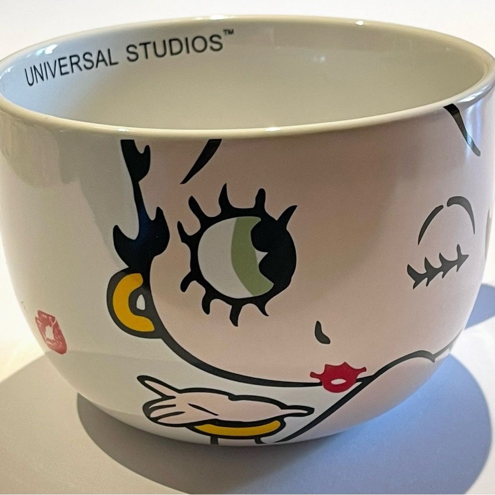 Betty Boop Universal Studios Brand New Large Mug